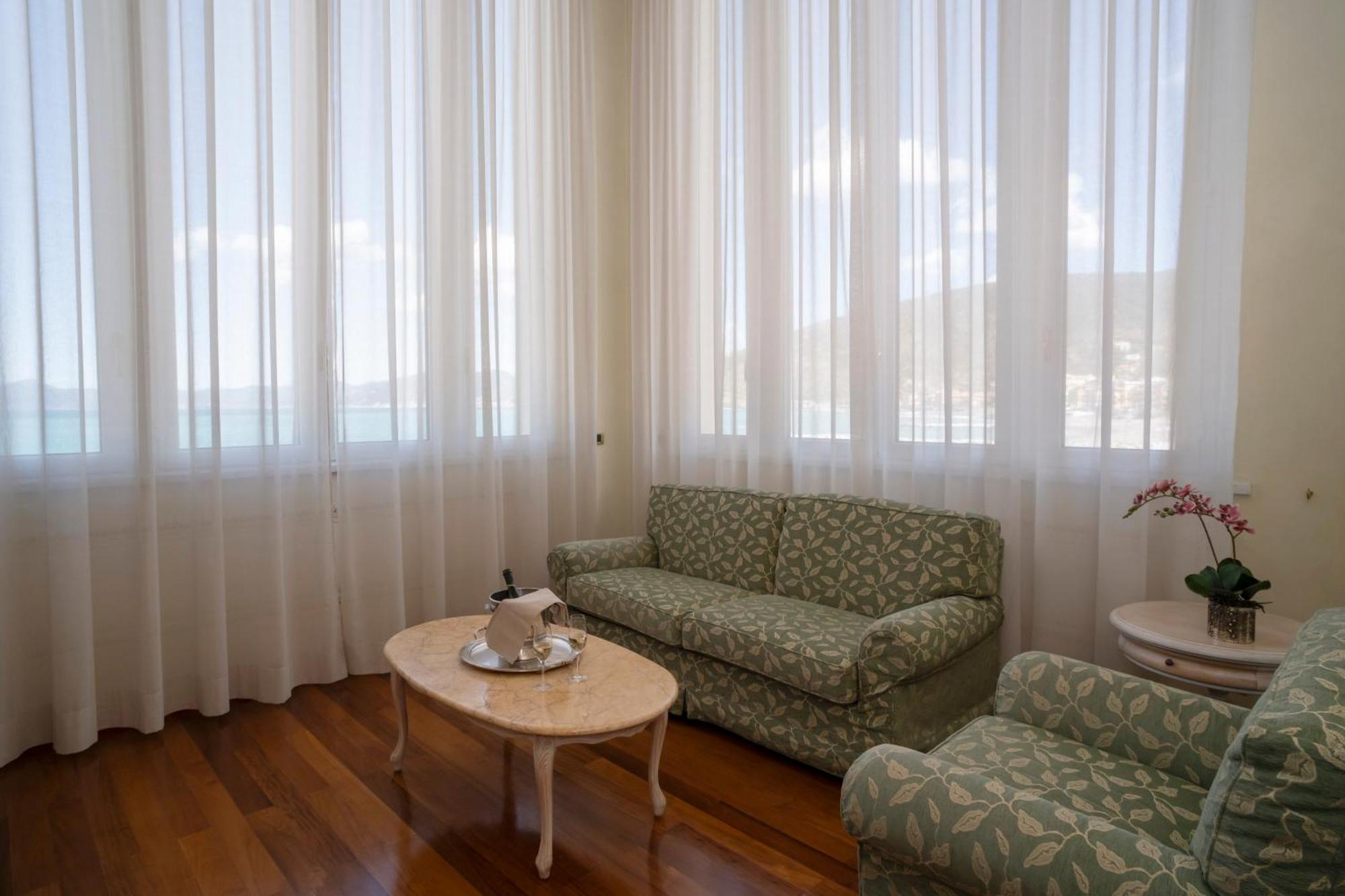 Suite Hotel Nettuno Sestri Levante Kültér fotó